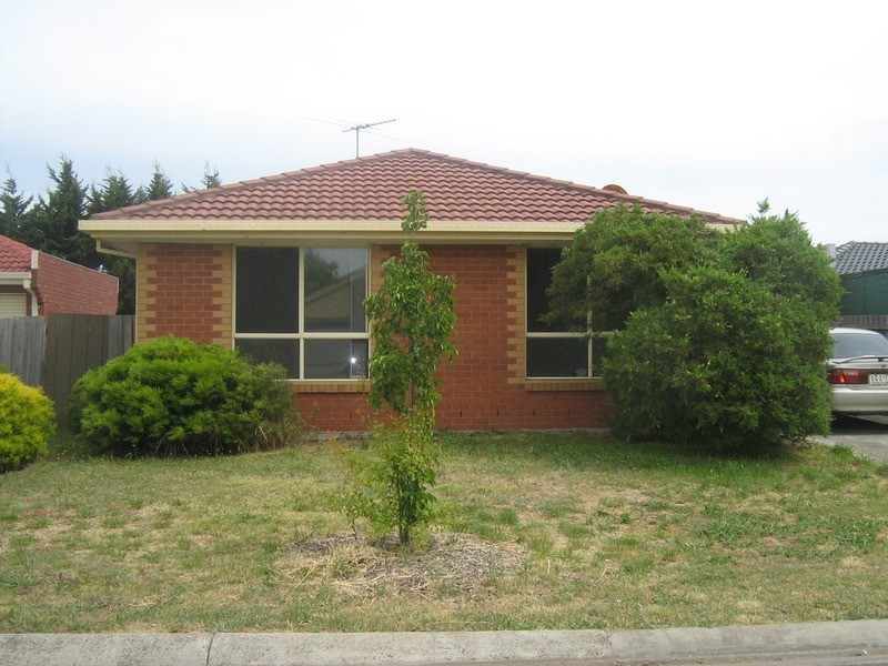 2/19 Saratoga Crescent, Keilor Downs VIC 3038