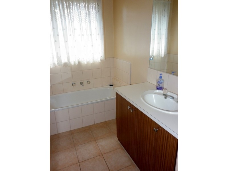 2 Penza Court, Keilor Downs VIC 3038