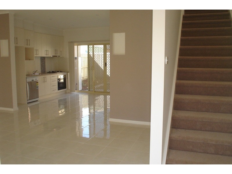 2/53 Saratoga Crescent, Keilor Downs VIC 3038