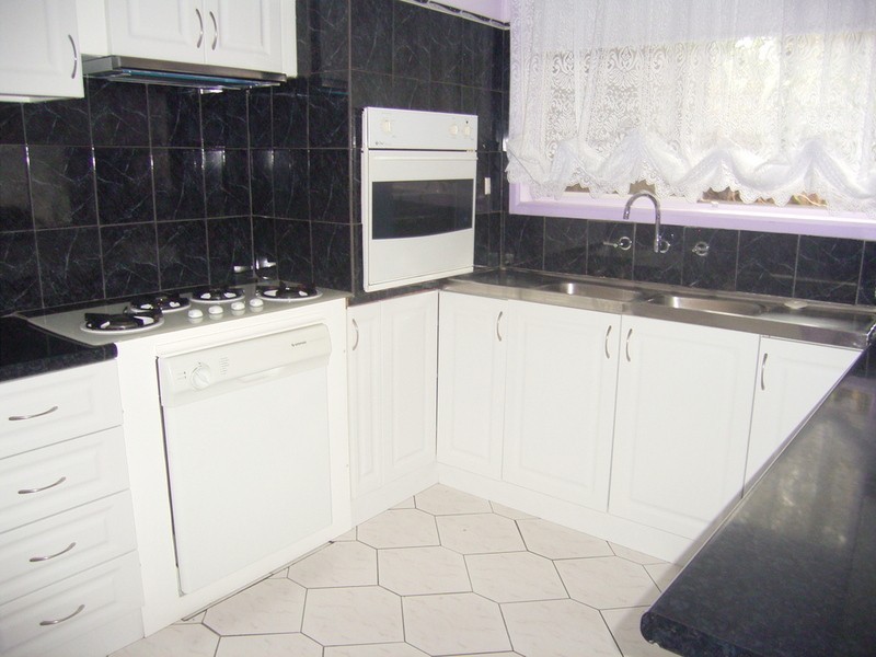 276 Sunshine Avenue, Kealba VIC 3021