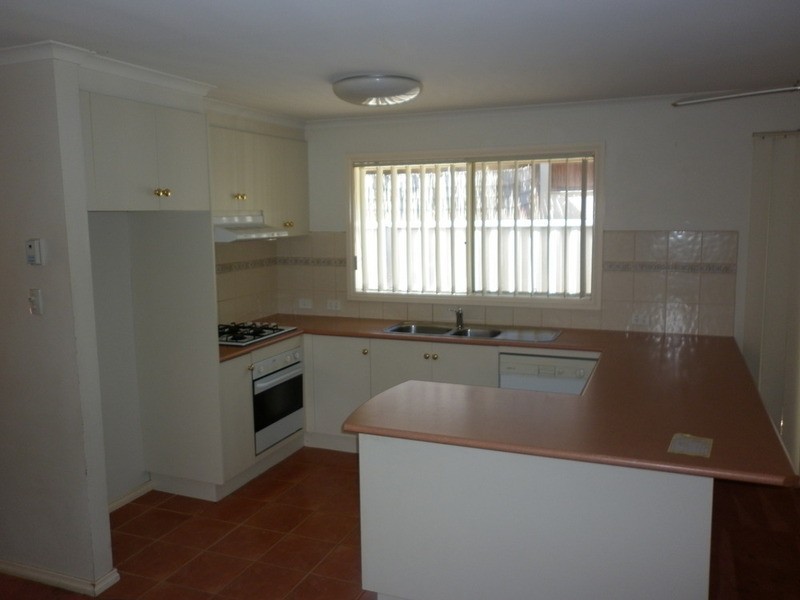 7 Ordsall Close, Caroline Springs VIC 3023