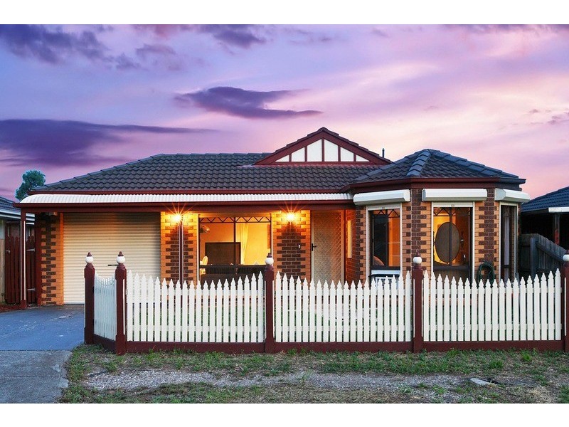 4 Wallace Street, Delahey VIC 3037