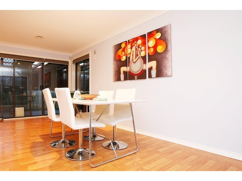 4 Wallace Street, Delahey VIC 3037