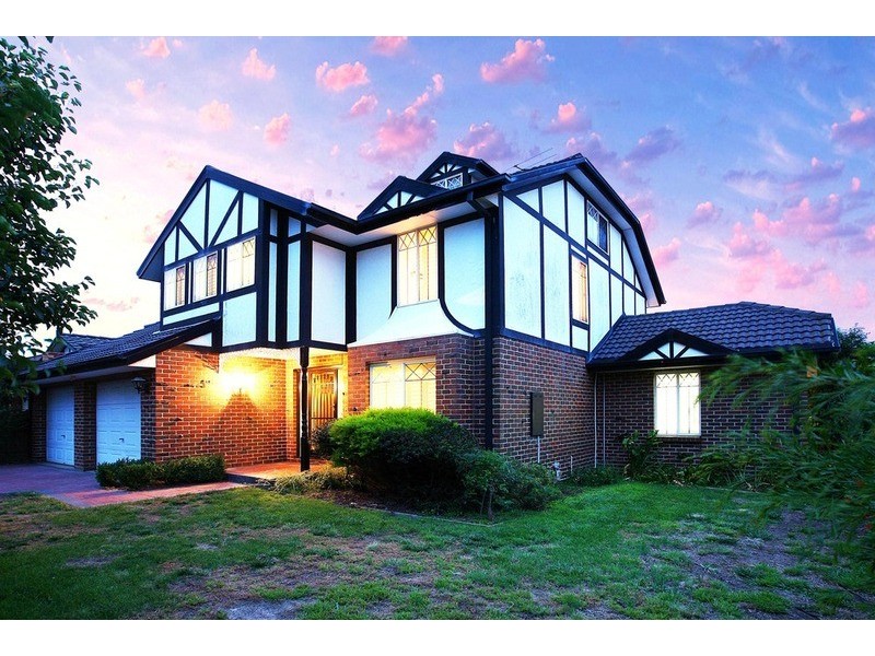 23 Golden Way, Hillside VIC 3037