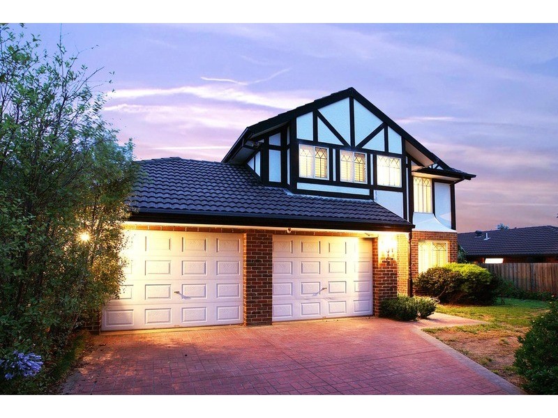 23 Golden Way, Hillside VIC 3037