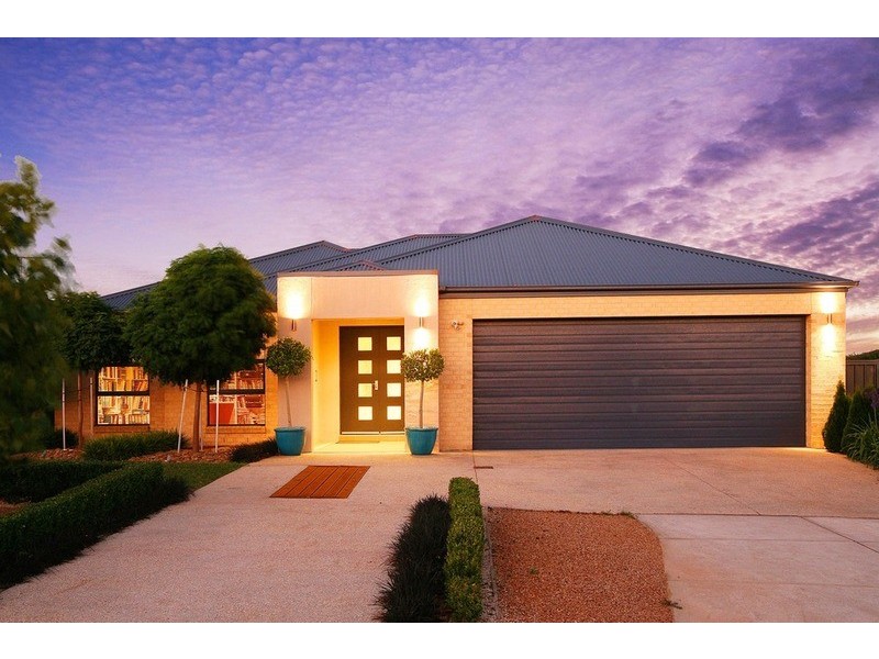 21 Speargrass Drive, Hillside VIC 3037