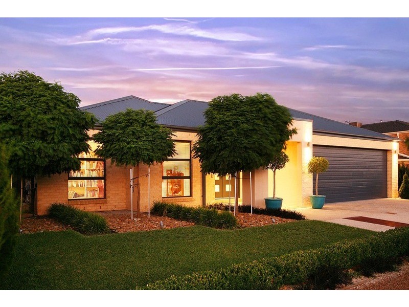 21 Speargrass Drive, Hillside VIC 3037