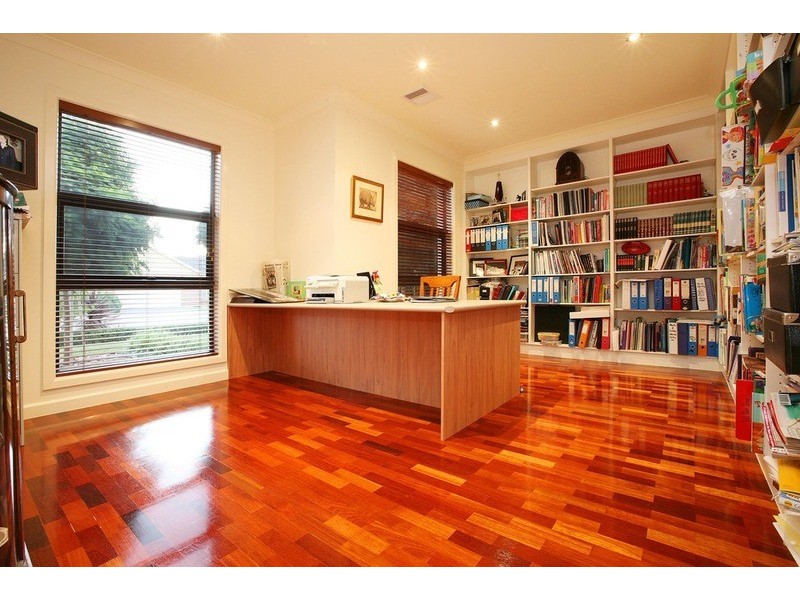 21 Speargrass Drive, Hillside VIC 3037