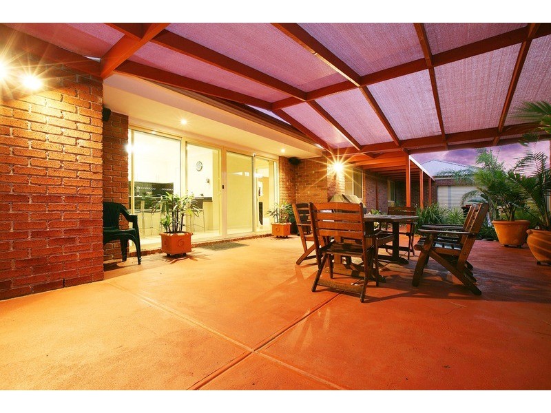 37 Speargrass Drive, Hillside VIC 3037