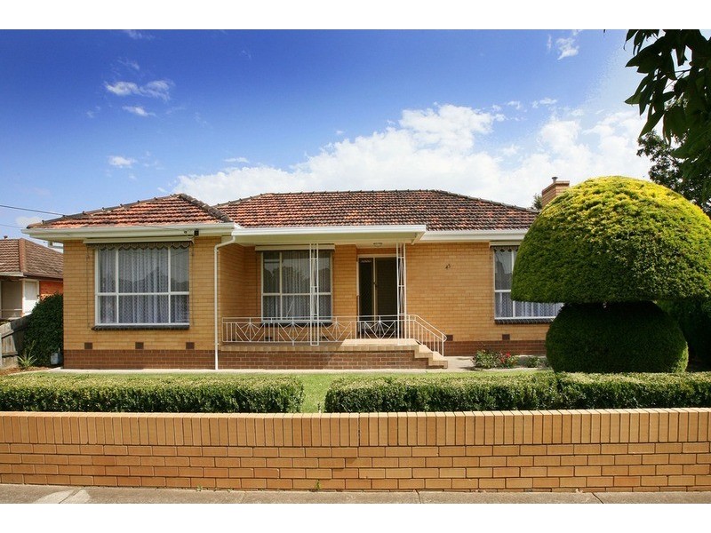 45 Lachlan Road, Sunshine West VIC 3020