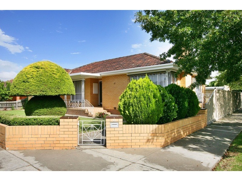 45 Lachlan Road, Sunshine West VIC 3020
