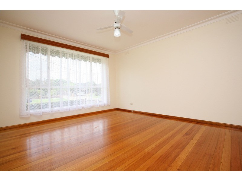 45 Lachlan Road, Sunshine West VIC 3020