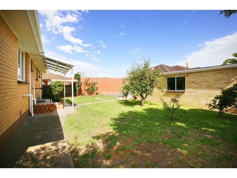 45 Lachlan Road, Sunshine West VIC 3020