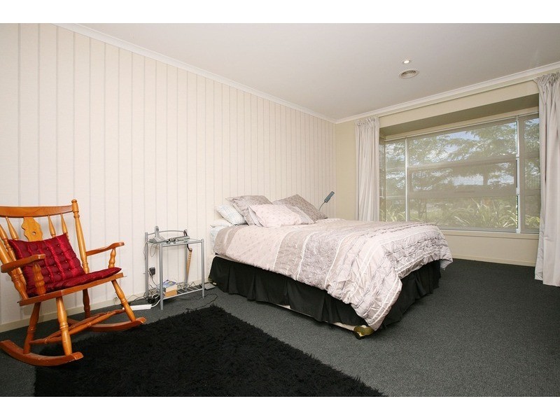 4 Kirribilli Boulevard, Taylors Hill VIC 3037