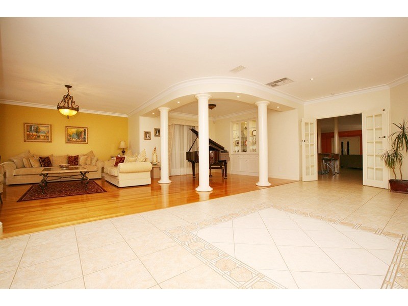 20 Knight Court, Hillside VIC 3037