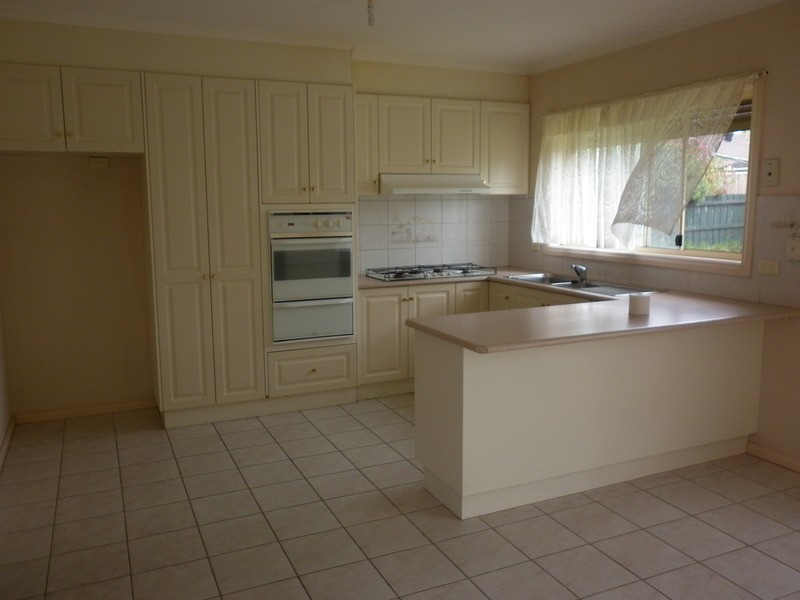 27 Brampton Circuit, Delahey VIC 3037