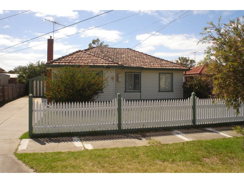38 Welwyn Parade, Deer Park VIC 3023