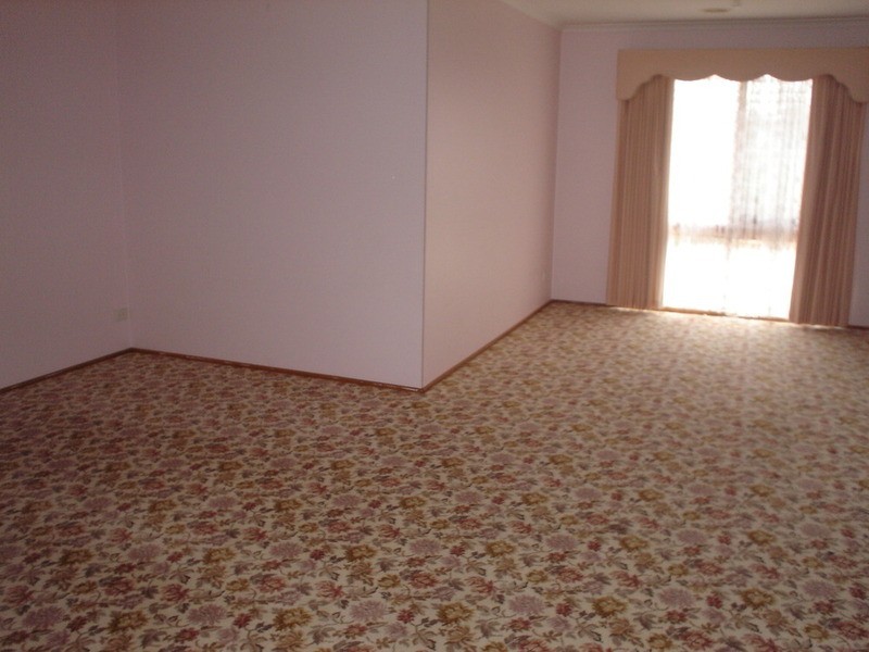 9 Young Court, Delahey VIC 3037