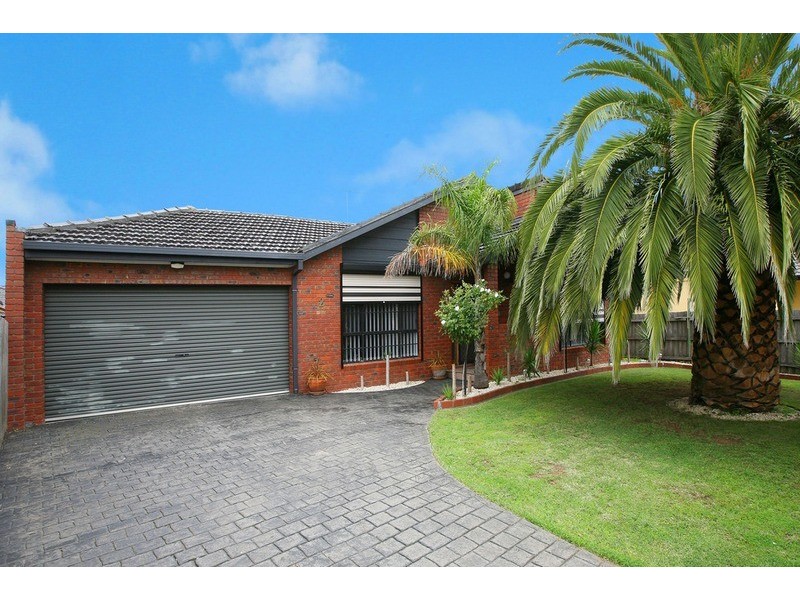 2 Fergus Court, Sydenham VIC 3037