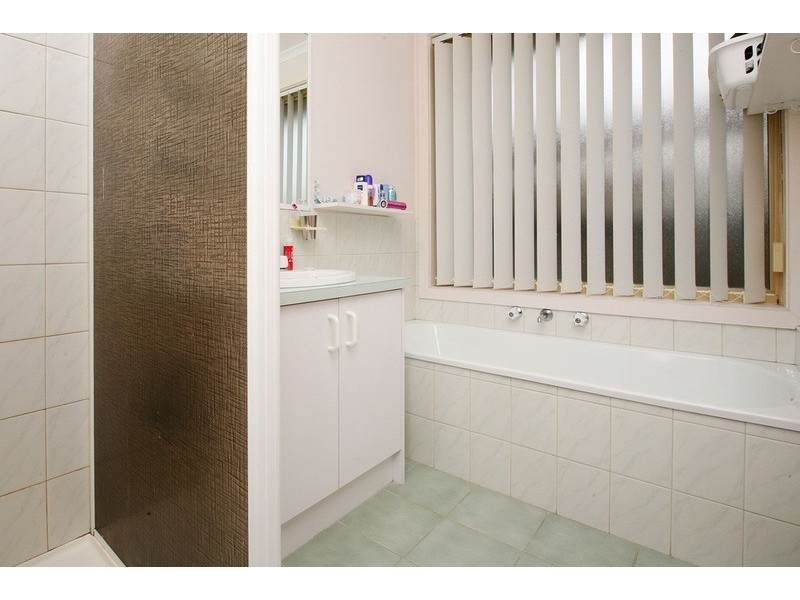 11 Danthonia Street, Delahey VIC 3037