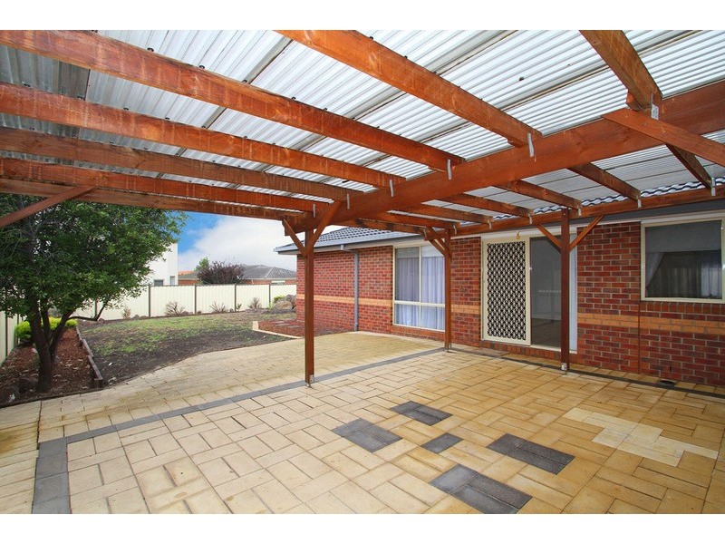 65 Landscape Drive, Hillside VIC 3037