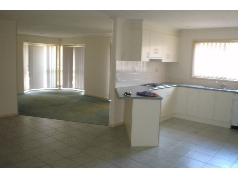 4 Yerrim Lane, Sydenham VIC 3037