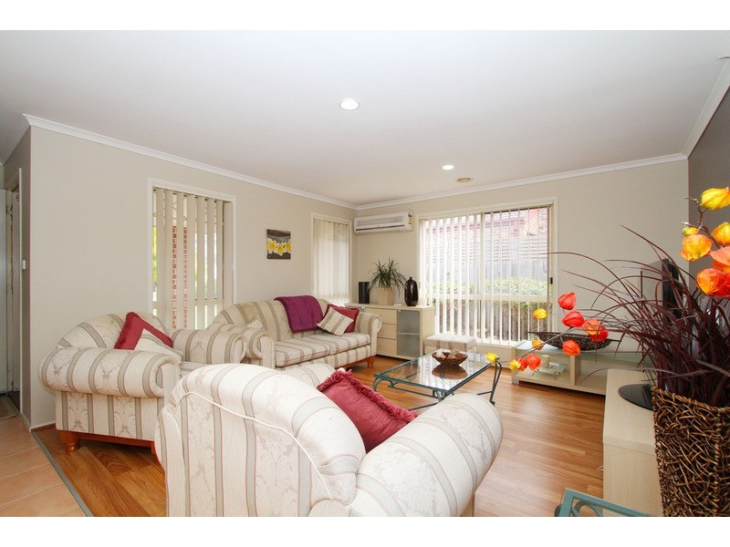 13 Berthon Crescent, Hillside VIC 3037