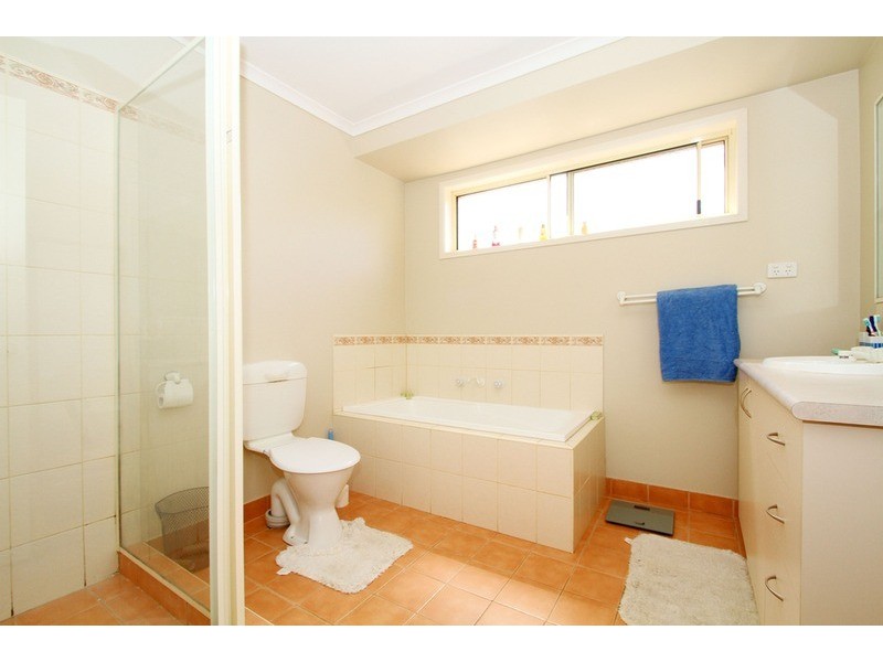 13 Berthon Crescent, Hillside VIC 3037