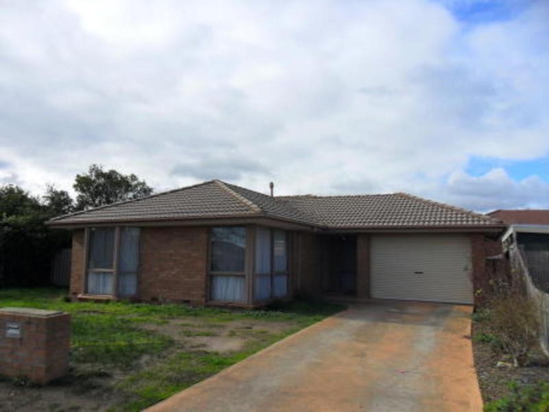 25 Nordic Avenue, Taylors Lakes VIC 3038