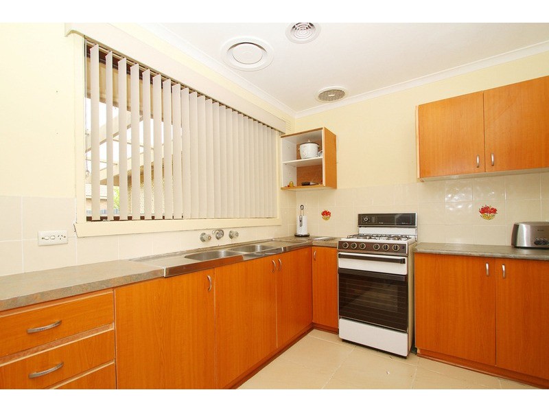 20 Glenrobe Street, Deer Park VIC 3023