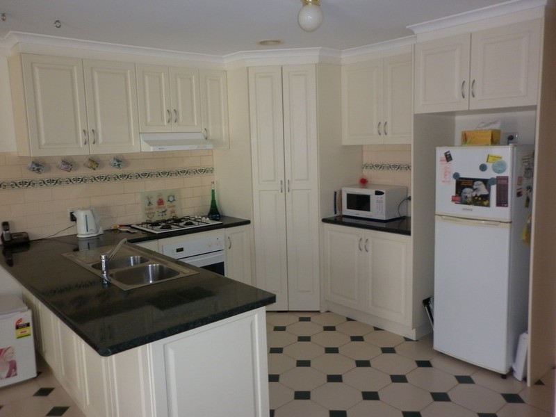 1/5 Marriot Road, Keilor Downs VIC 3038
