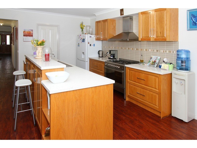 24 Highwood Drive, Hillside VIC 3037