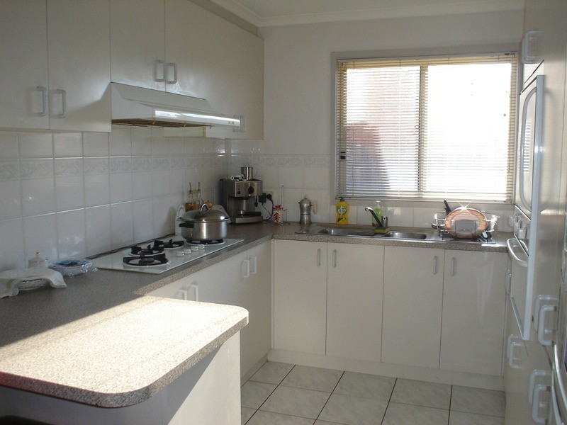 11 Sainsbury Avenue, Hillside VIC 3037