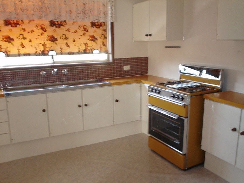 14 Leavesdon Avenue, Kealba VIC 3021