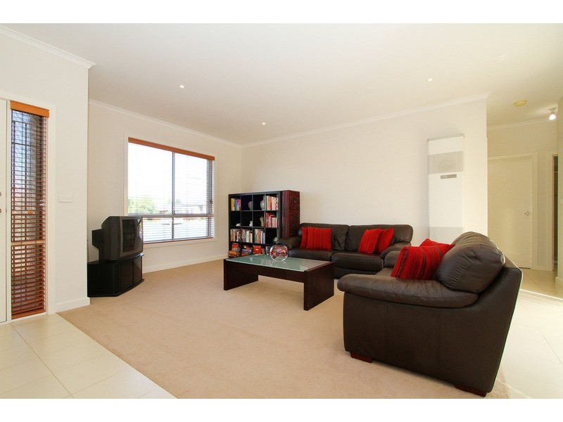 20 Marner Avenue, Hillside VIC 3037