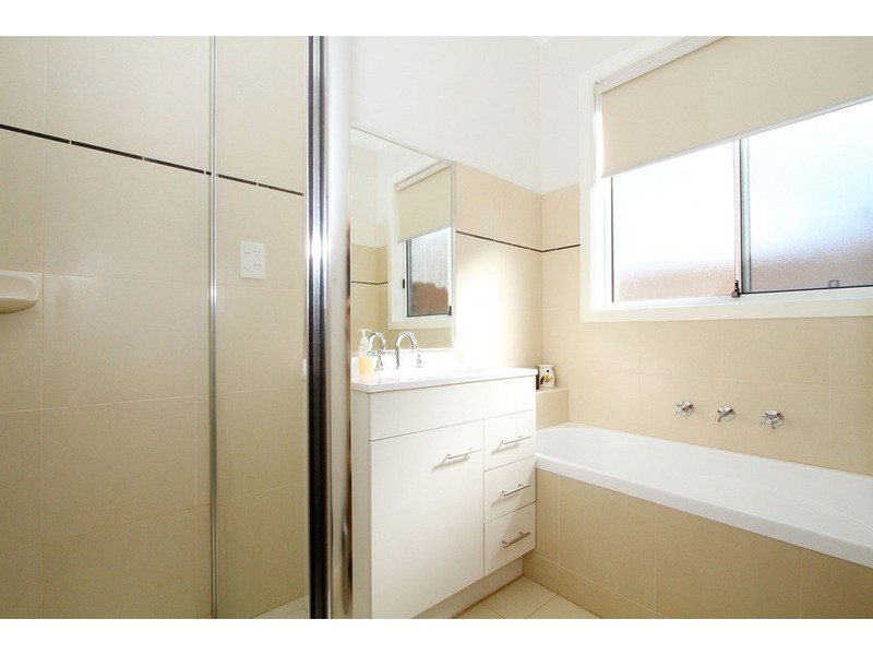 20 Marner Avenue, Hillside VIC 3037