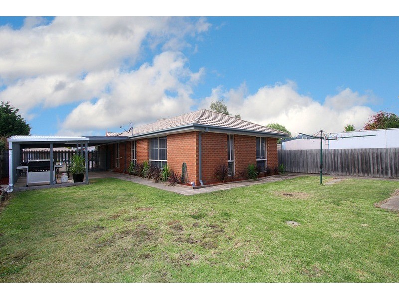 5 Dairy Close, Sydenham VIC 3037