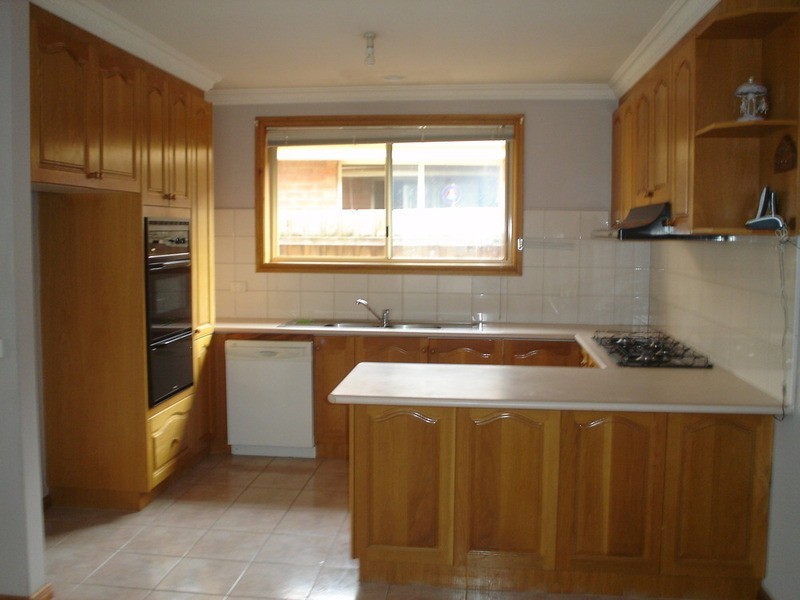 1/38 Saratoga Crescent, Keilor Downs VIC 3038