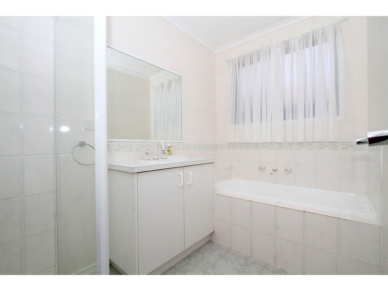 19 Penzance Place, Sydenham VIC 3037