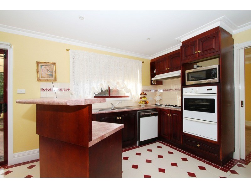 15 Hepburn Place, Sydenham VIC 3037