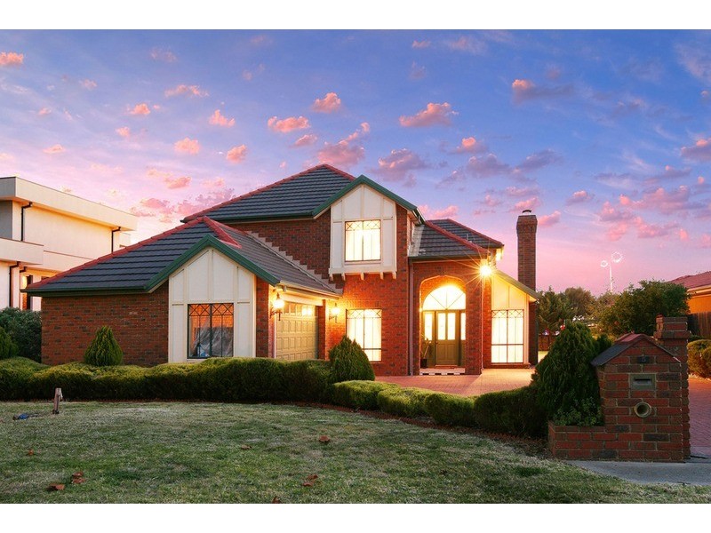 5 Drysdale Avenue, Taylors Lakes VIC 3038