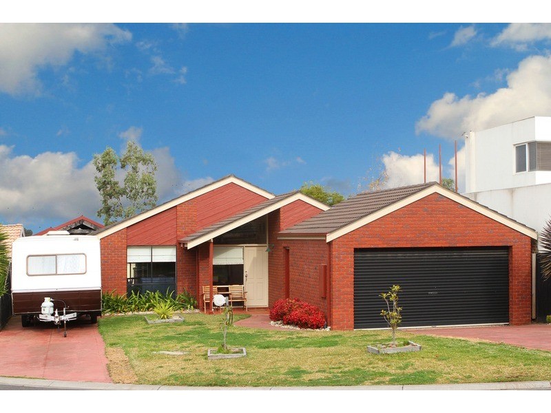 9 Hulme Court, Hillside VIC 3037