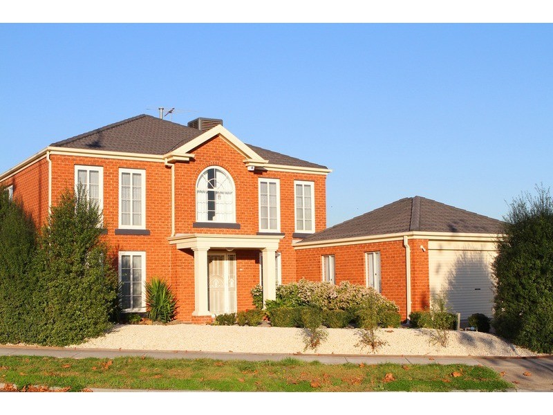 34 Pilgrim Drive, Hillside VIC 3037