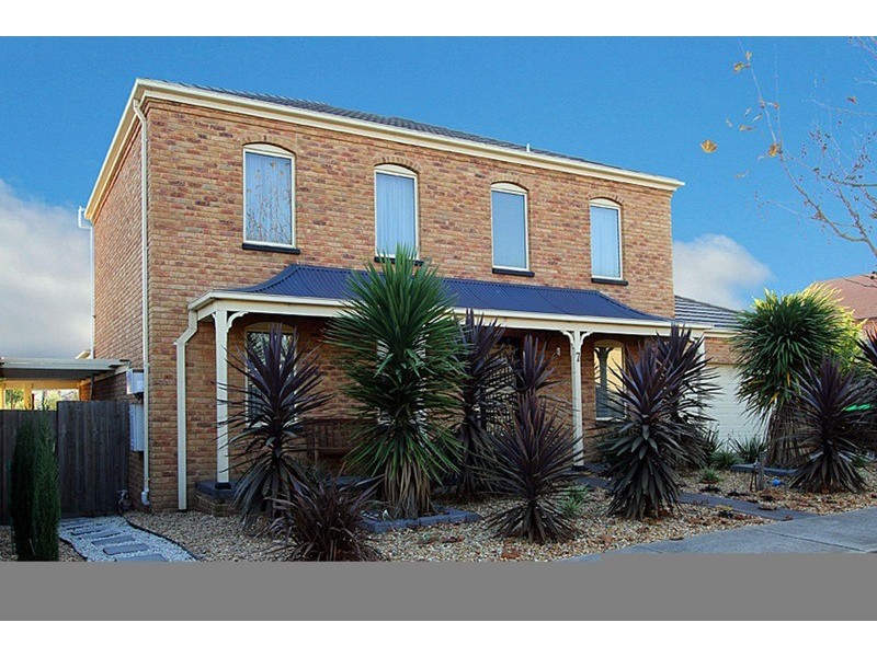 7 Wellington Drive, Hillside VIC 3037