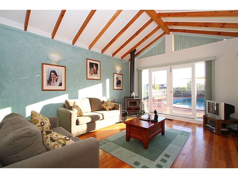 7 Wellington Drive, Hillside VIC 3037