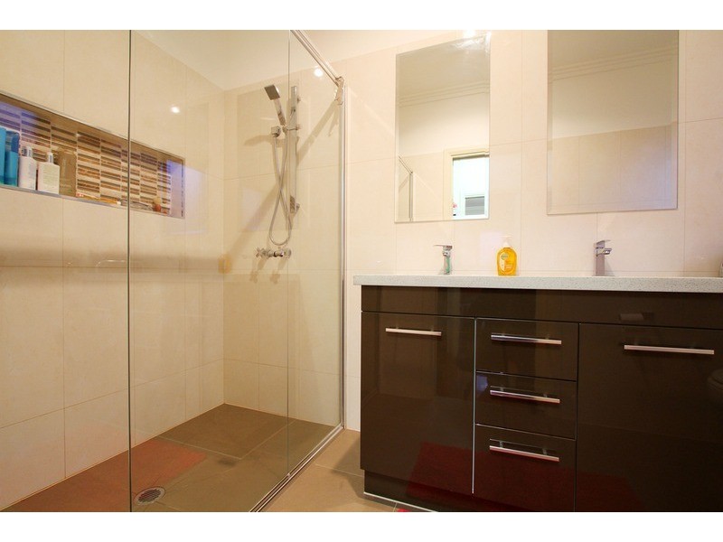 5a Sica Court, Sydenham VIC 3037