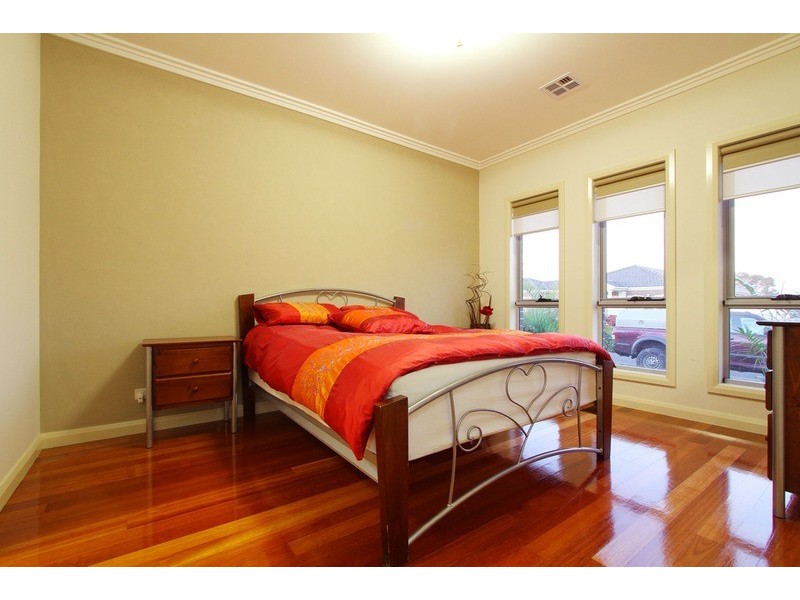 5a Sica Court, Sydenham VIC 3037