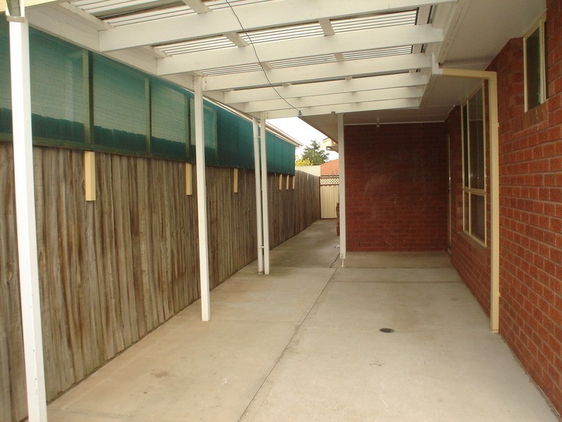 1/38 Saratoga Crescent, Keilor Downs VIC 3038