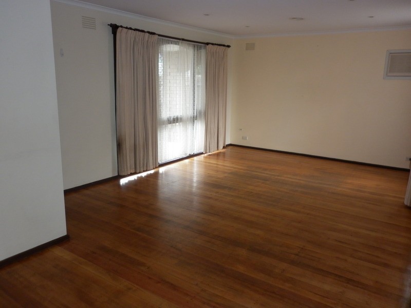 13 Stenson Road, Kealba VIC 3021