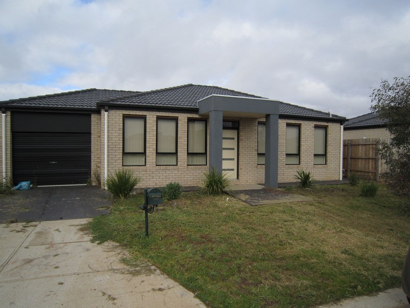 45 Christina Crescent, Melton VIC 3337